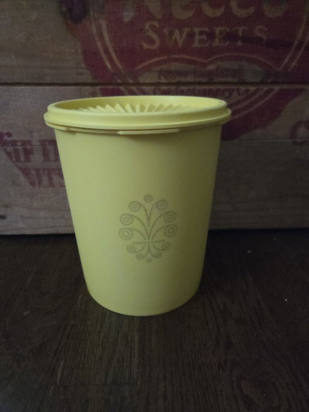 Vintage Yellow Tupperware Servalier 7" Canister W/Lid 809-4